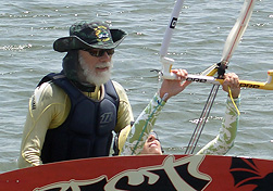 Manni hilft aufs Board